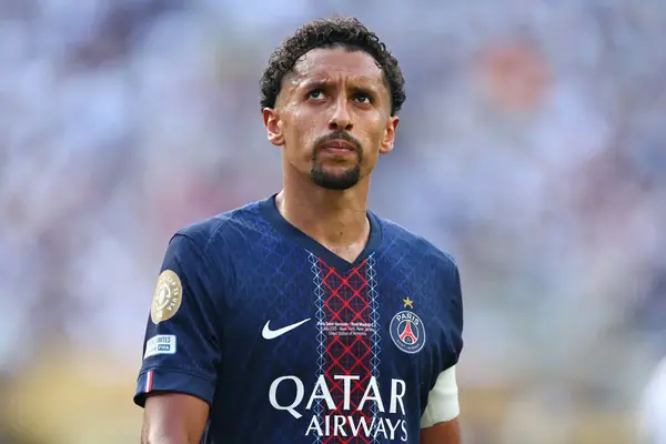 Marquinhos (futbolista nacido en 2003)