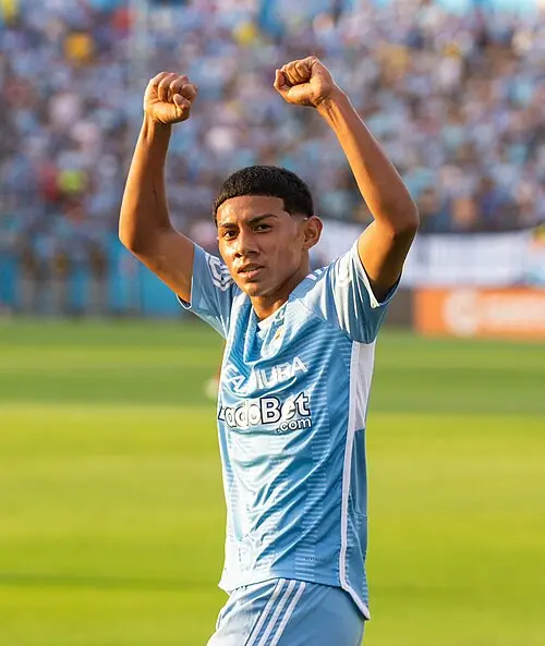 Maxloren Castro