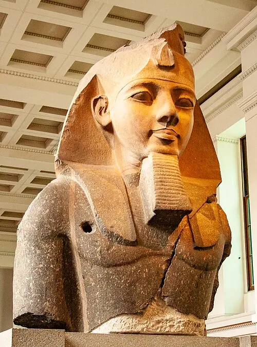 Ramsés II