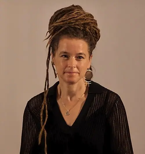 Amanda Lind