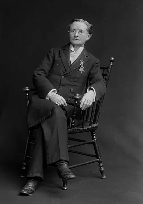 Mary Edwards Walker — Medic