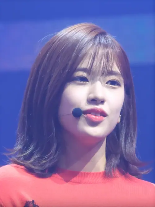 안유진