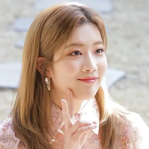 Kim Lip
