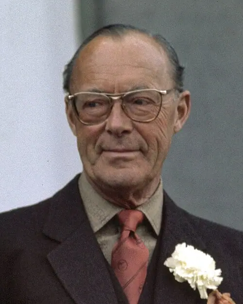 Bernhard zur Lippe Biesterfeld