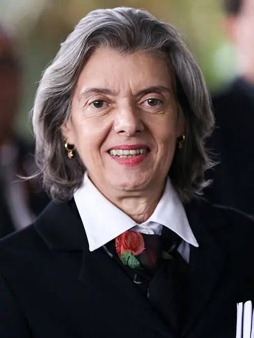 Cármen Lúcia